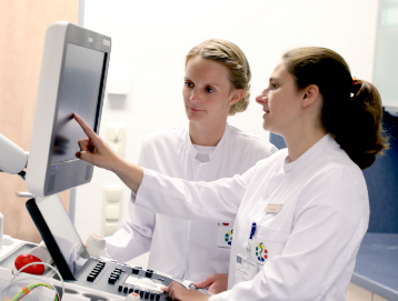 Therapien seltene Erkrankungen - Titelbild